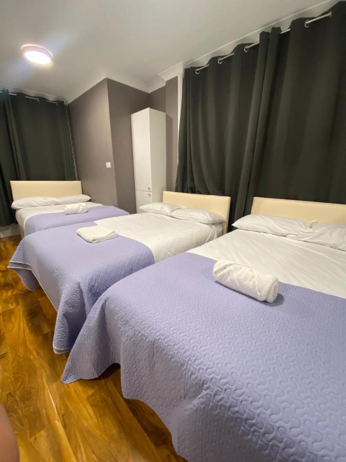 Denzil Road Apartment *