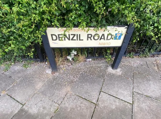 Denzil Road